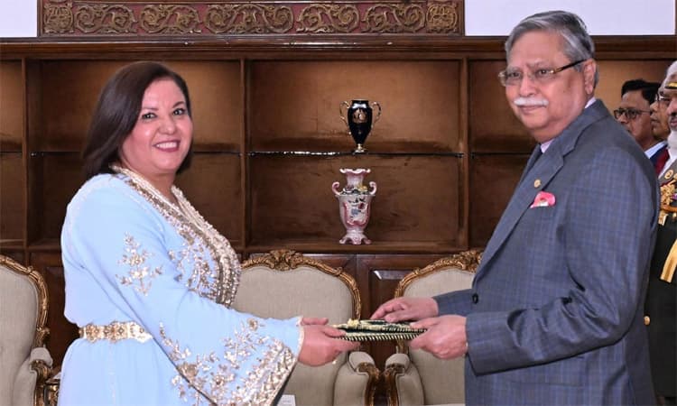 মরক্কোতে বাংলাদেশি কর্মীর নতুন সুযোগ — স্বাস্থ্য, কৃষি ও আইসিটি খাতে নিয়োগের আহ্বান রাষ্ট্রপতির